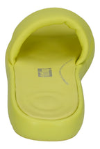 FITFLOP - iQUSHION D-LUXE PADDED LEATHER SLIDES - lime